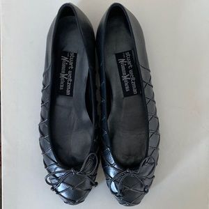 Stuart Weitzman for Neiman Marcus Metallic Gray Ballet Flats—NEVER WORN!
